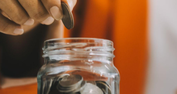 img:Dia do Investidor: troque os gastos da Black Friday por dinheiro na conta!